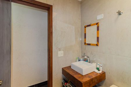 Casa à venda com 129m², 3 quartos e 2 vagas Casa à venda com 129m², 3 quartos e 2 vagasBanheiro 2