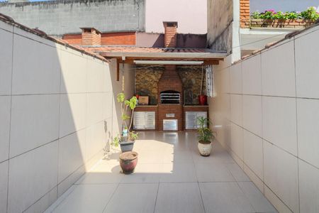 Casa à venda com 129m², 3 quartos e 2 vagas Casa à venda com 129m², 3 quartos e 2 vagasChurrasqueira