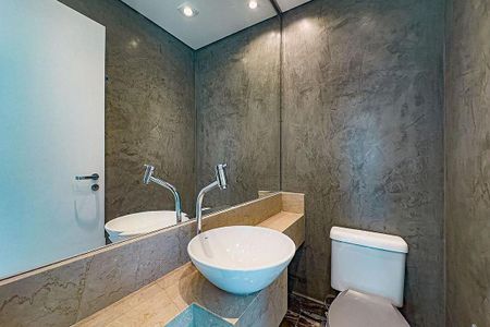 Apartamento à venda com 220m², 3 quartos e 3 vagas