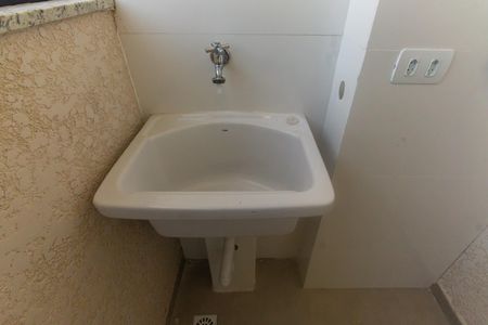 Apartamento para alugar com 42m², 2 quartos e sem vaga Apartamento para alugar com 42m², 2 quartos e sem vagaÁrea de Serviço e Varanda