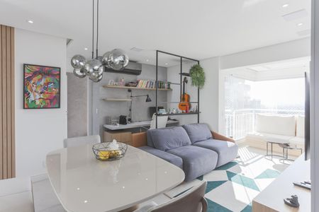 Apartamento à venda com 2 quartos, 62m² em Vila Anastácio, São Paulo