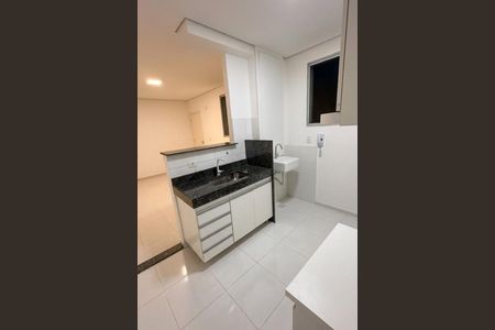 Apartamento à venda com 2 quartos, 46m² em Estrela do Oriente, Belo Horizonte