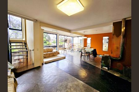 Casa à venda com 2 quartos, 203m² em Parque dos Principes, São Paulo