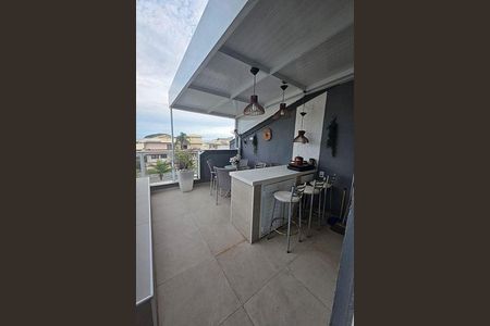 Casa à venda com 4 quartos, 205m² em Camboinhas, Niterói