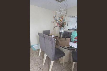 Casa à venda com 4 quartos, 205m² em Camboinhas, Niterói