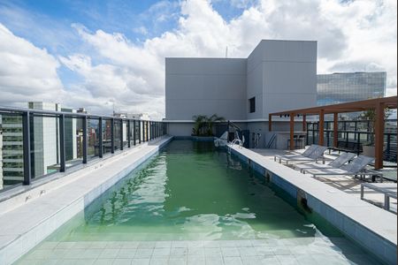 Apartamento à venda com 26m², 1 quarto e sem vaga Apartamento à venda com 26m², 1 quarto e sem vagaÁrea comum - Piscina