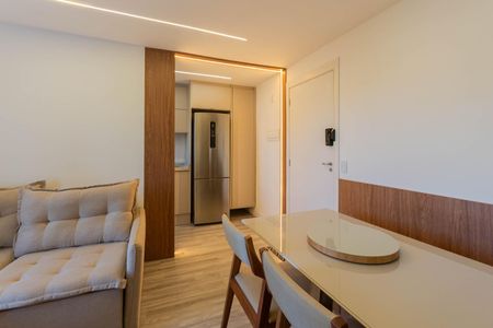 Sala de apartamento para alugar com 2 quartos, 43m² em Santo Cristo, Rio de Janeiro