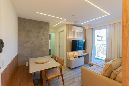 Sala de apartamento para alugar com 2 quartos, 43m² em Santo Cristo, Rio de Janeiro