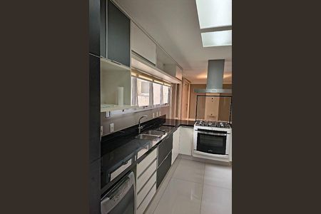 Apartamento à venda com 260m², 4 quartos e 4 vagas