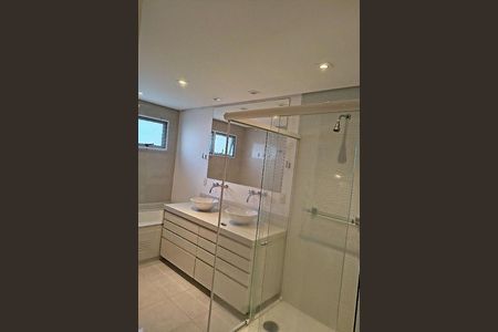 Apartamento à venda com 260m², 4 quartos e 4 vagas