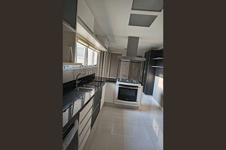 Apartamento à venda com 260m², 4 quartos e 4 vagas
