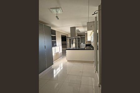 Apartamento à venda com 260m², 4 quartos e 4 vagas