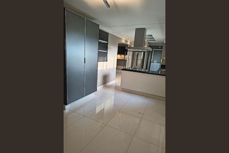 Apartamento à venda com 260m², 4 quartos e 4 vagas