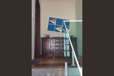 Casa à venda com 287m², 4 quartos e 2 vagas