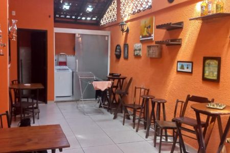 Casa à venda com 287m², 4 quartos e 2 vagas