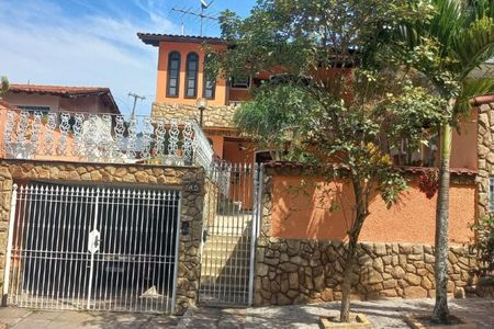 Casa à venda com 287m², 4 quartos e 2 vagas
