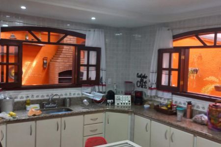 Casa à venda com 287m², 4 quartos e 2 vagas