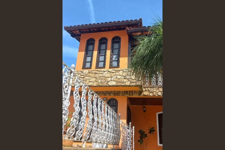 Casa à venda com 287m², 4 quartos e 2 vagas