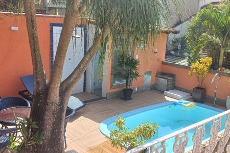 Casa à venda com 287m², 4 quartos e 2 vagas
