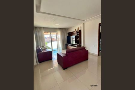 Casa à venda com 6 quartos, 195m² em Vista Alegre, Belo Horizonte