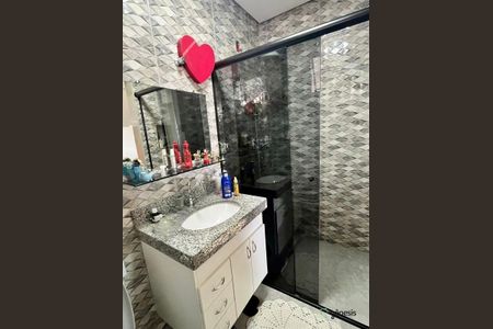 Casa à venda com 6 quartos, 195m² em Vista Alegre, Belo Horizonte