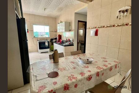 Casa à venda com 6 quartos, 195m² em Vista Alegre, Belo Horizonte