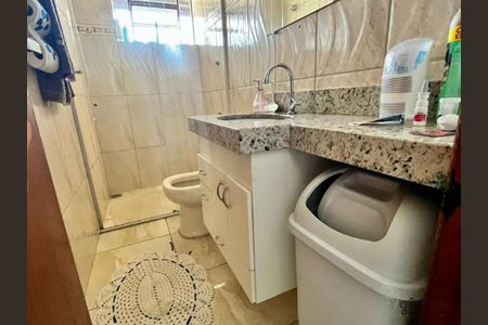 Casa à venda com 6 quartos, 195m² em Vista Alegre, Belo Horizonte