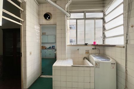Apartamento à venda com 238m², 3 quartos e 1 vagaÁrea de Serviço