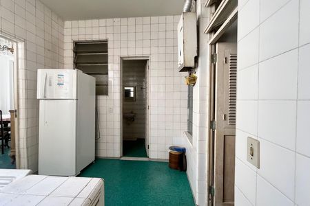 Apartamento à venda com 238m², 3 quartos e 1 vagaÁrea de Serviço
