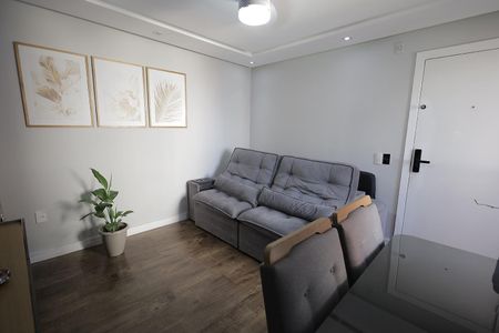 Sala de apartamento à venda com 2 quartos, 50m² em Jardim Alzira Franco, Santo André