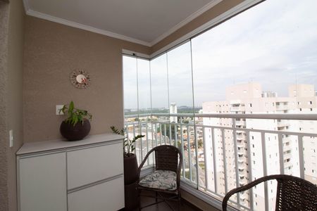Apartamento à venda com 73m², 2 quartos e 2 vagas Apartamento à venda com 73m², 2 quartos e 2 vagasVaranda