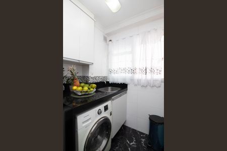 Apartamento à venda com 73m², 2 quartos e 2 vagas Apartamento à venda com 73m², 2 quartos e 2 vagasCozinha e Área de Serviço