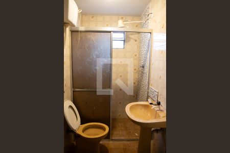 Casa para alugar com 200m², 3 quartos e 4 vagasBanheiro 