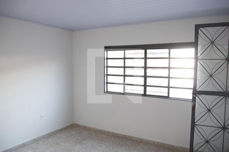 Sala de casa para alugar com 3 quartos, 200m² em Vila Froes, Goiânia