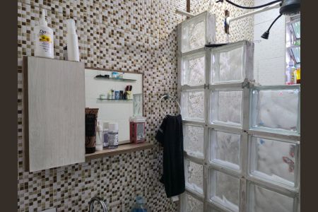 Banheiro da Suíte 1 de casa para alugar com 2 quartos, 150m² em Cabuçu, Guarulhos