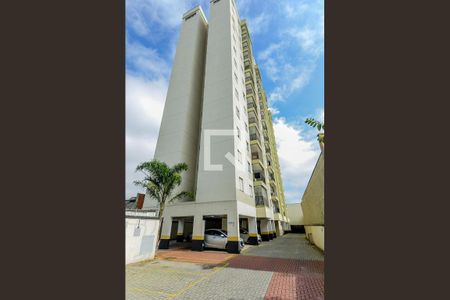 Apartamento à venda com 49m², 2 quartos e 1 vaga Apartamento à venda com 49m², 2 quartos e 1 vagaFachada do bloco