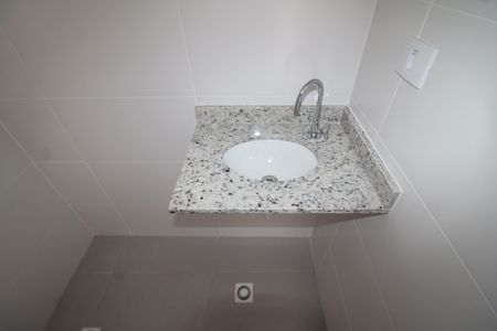 Apartamento à venda com 37m², 2 quartos e sem vagaBanheiro