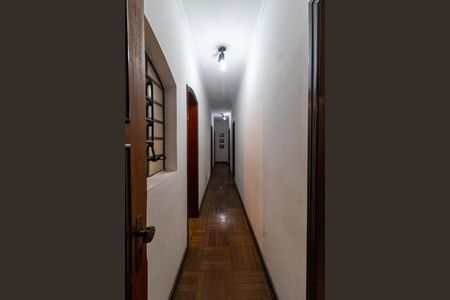 Casa para alugar com 300m², 4 quartos e 7 vagasCorredor - Quartos