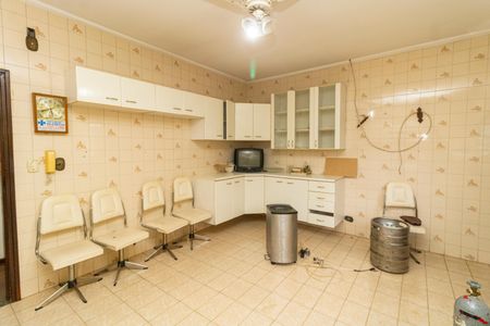 Casa para alugar com 300m², 4 quartos e 7 vagasCozinha
