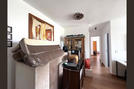 Apartamento à venda com 67m², 2 quartos e 1 vagaSala 