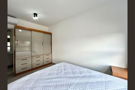 Apartamento para alugar com 57m², 2 quartos e 1 vagaSuíte 