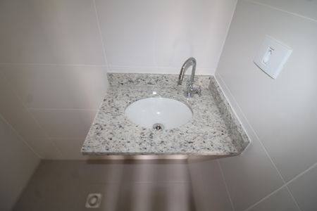 Apartamento à venda com 42m², 2 quartos e sem vagaBanheiro