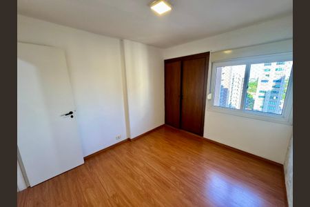 Apartamento à venda com 92m², 3 quartos e 1 vaga Apartamento à venda com 92m², 3 quartos e 1 vagaQuarto 2