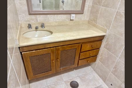 Apartamento à venda com 92m², 3 quartos e 1 vaga Apartamento à venda com 92m², 3 quartos e 1 vagaBanheiro