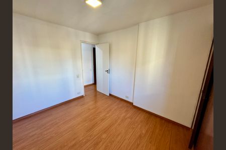 Apartamento à venda com 92m², 3 quartos e 1 vaga Apartamento à venda com 92m², 3 quartos e 1 vagaQuarto 2