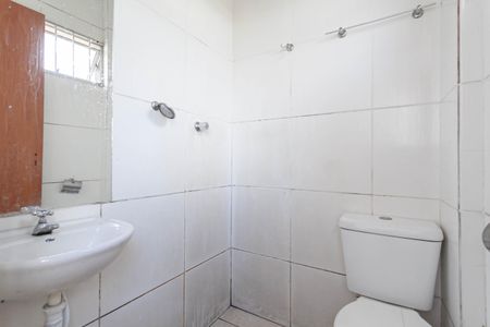 Banheiro da suíte  de kitnet/studio para alugar com 1 quarto, 30m² em Parque Xangri-lá, Contagem