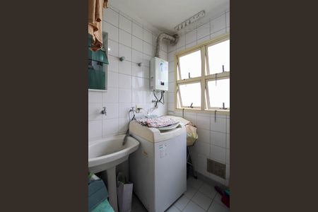Apartamento à venda com 68m², 3 quartos e 1 vagaÁrea de Serviço