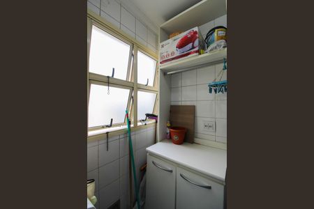 Apartamento à venda com 68m², 3 quartos e 1 vagaÁrea de Serviço