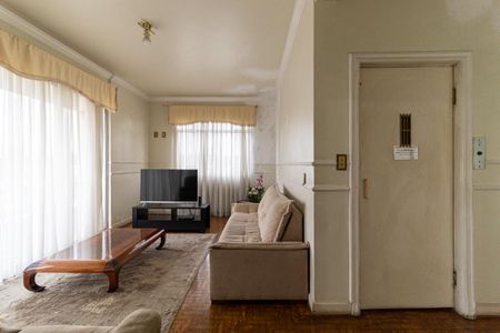 Casa à venda com 1360m², 4 quartos e 7 vagasSala de TV