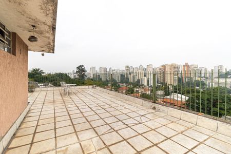 Casa à venda com 1360m², 4 quartos e 7 vagasTerraço